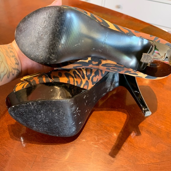 GUESS leopard print pumps sexy and elegant heels - Picture 6 of 12